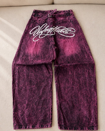 Jeans rígido con bordados