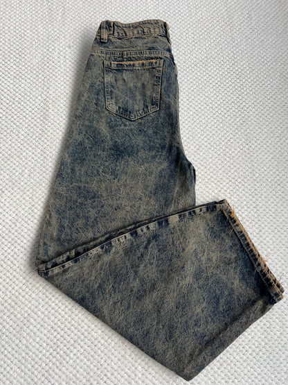 Pantalón ancho rígido
