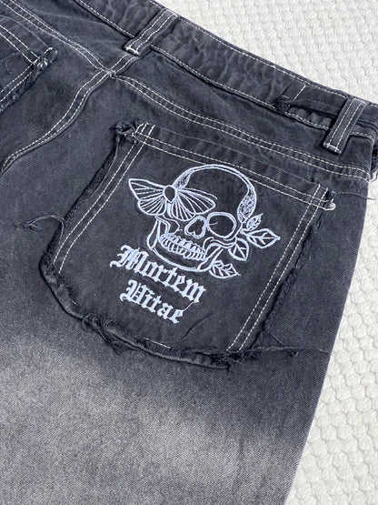 Jeans Rígido con bordado
