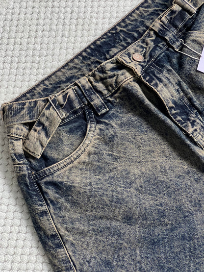 Pantalón ancho rígido